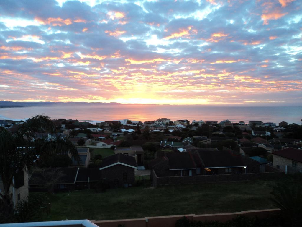 Sea Echo Accommodation Jeffreys Bay Bagian luar foto